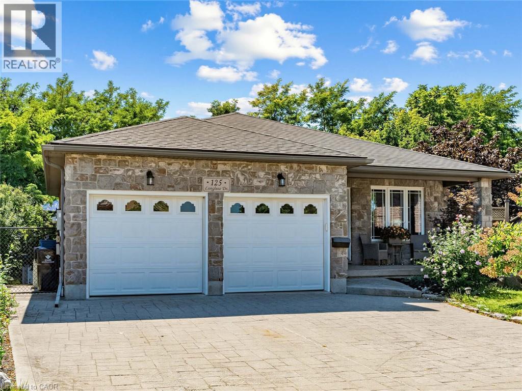 125 LANGLAW Drive, Cambridge — photo 2