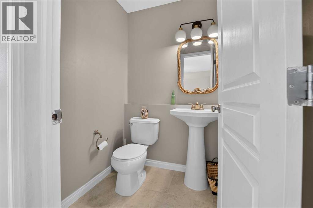 71 Keystone Terrace W, photo 11 of 44