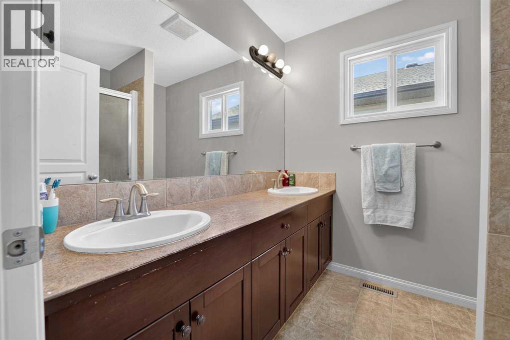 71 Keystone Terrace W, photo 22 of 44