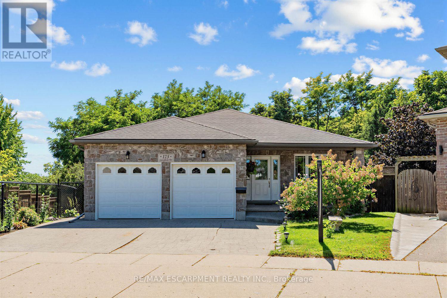 125 Langlaw Drive, Cambridge, ON photo 2