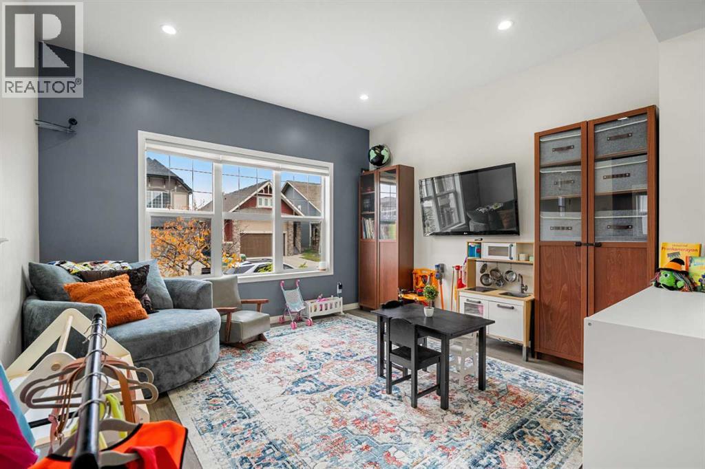 Property photograph 3 for MLS A2355297