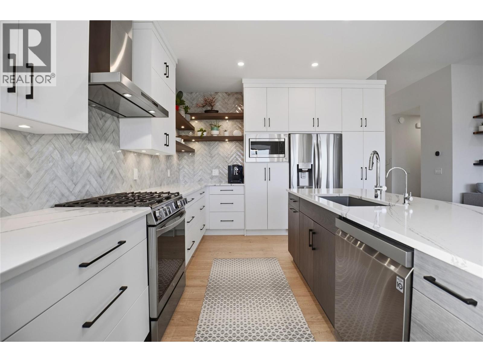 2149 Ensign Quay, West Kelowna