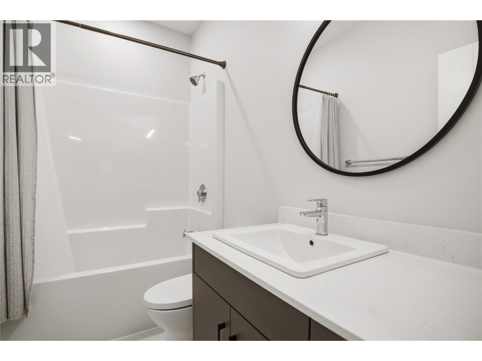  2149 Ensign Quay, West Kelowna