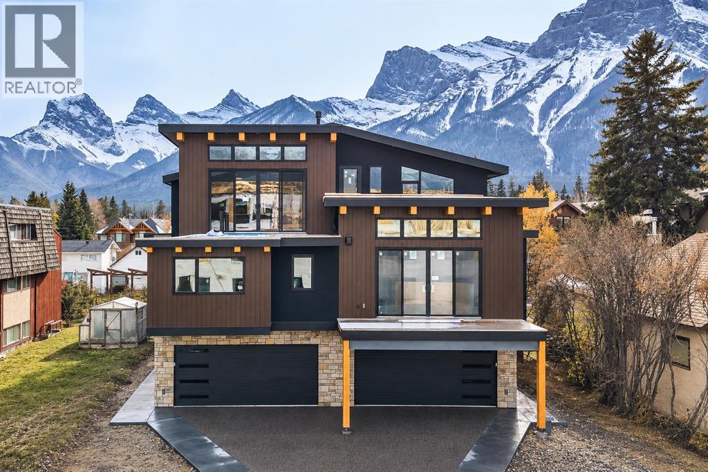 1, 713 4th Street, Canmore