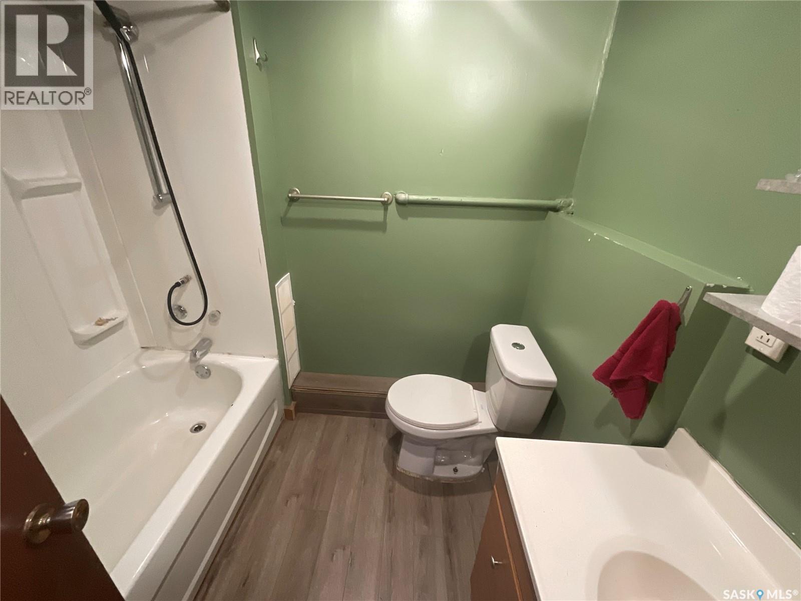 403 Main STREET, Wakaw — photo 12