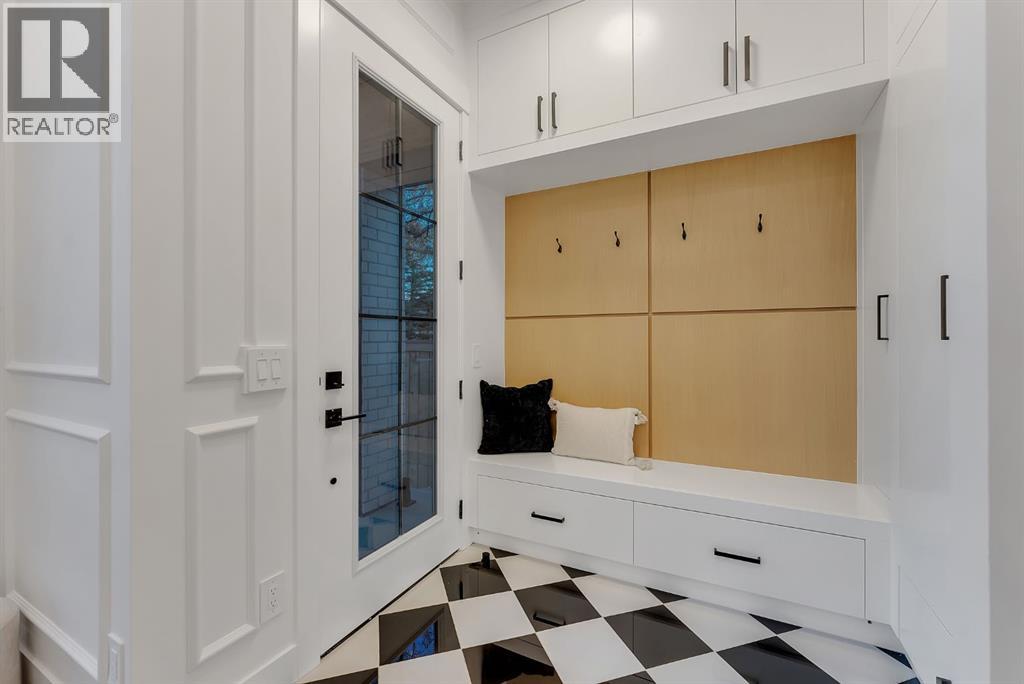 2613 35 Street SW, Calgary — photo 3