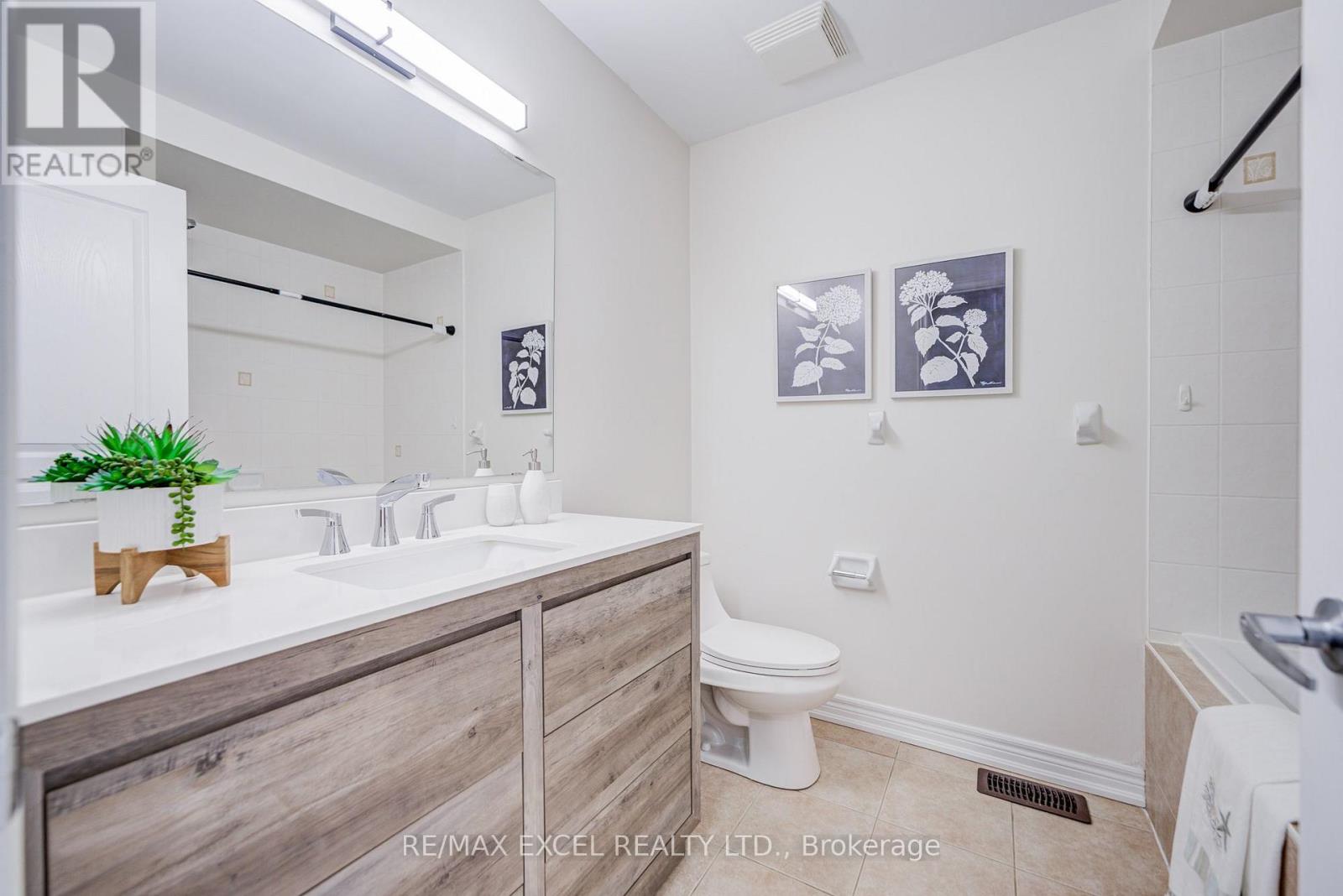 22 Pitney Avenue, Richmond Hill, ON photo 22