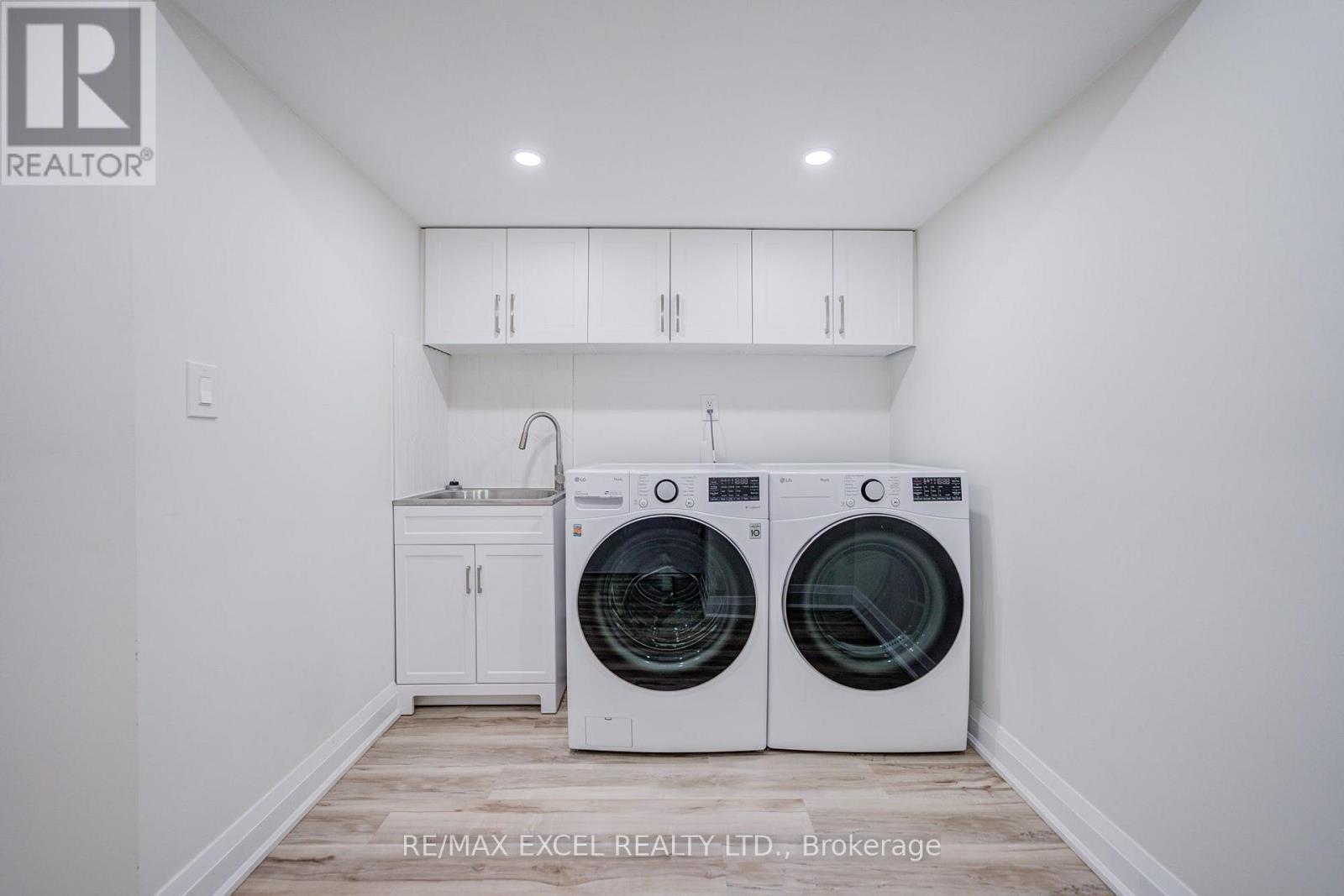 22 Pitney Avenue, Richmond Hill, ON photo 24