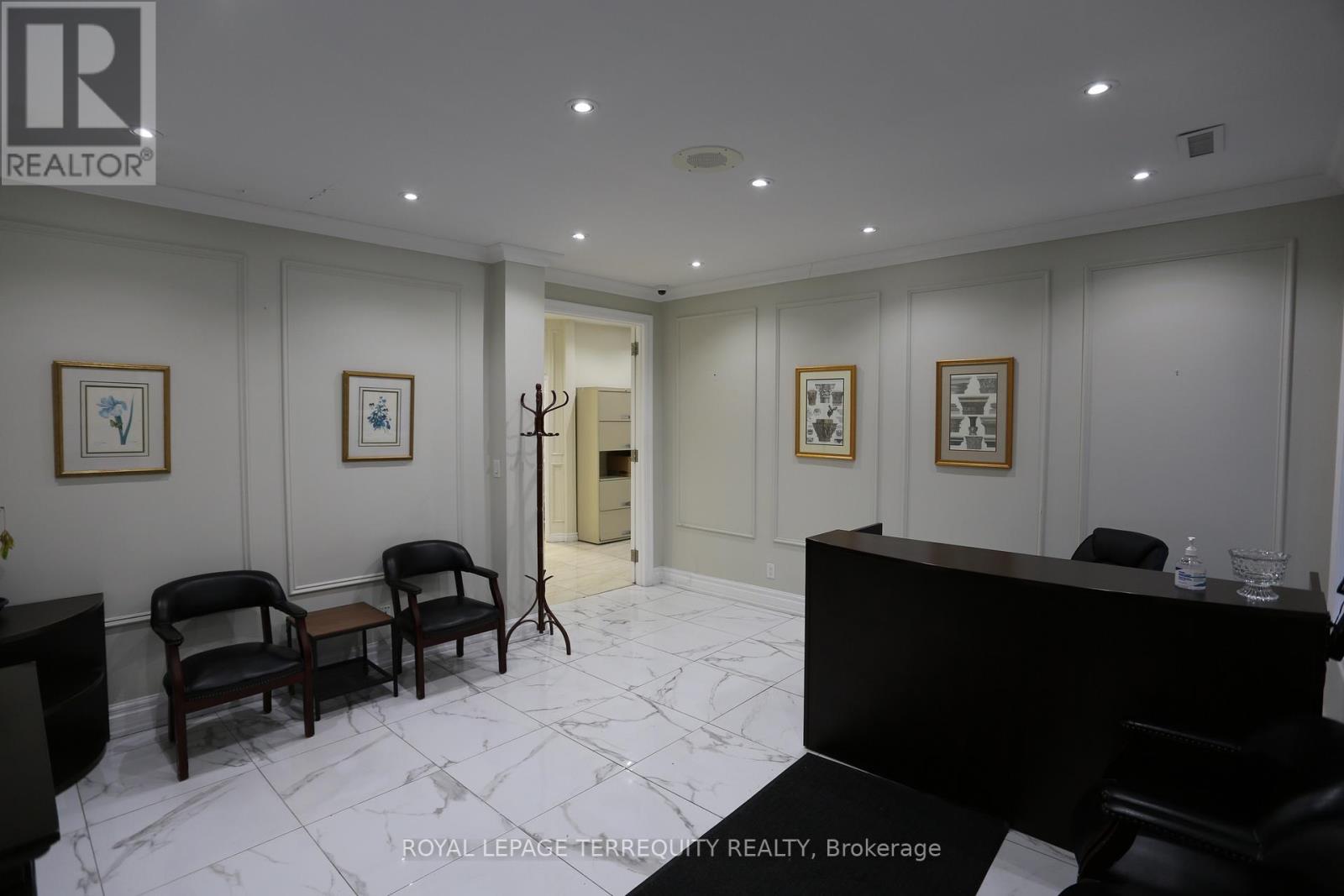 GROUND FLOOR A - 1888 WILSON AVENUE, Toronto (Downsview-Roding-CFB) — photo 3