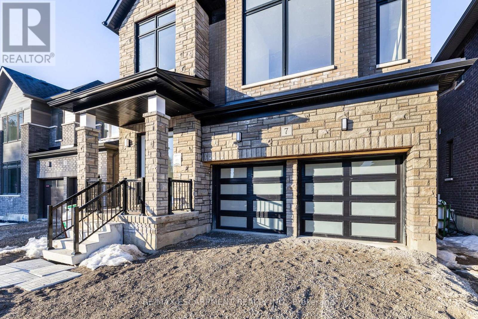 7 BLAIN DRIVE, Hamilton (Binbrook) — photo 3