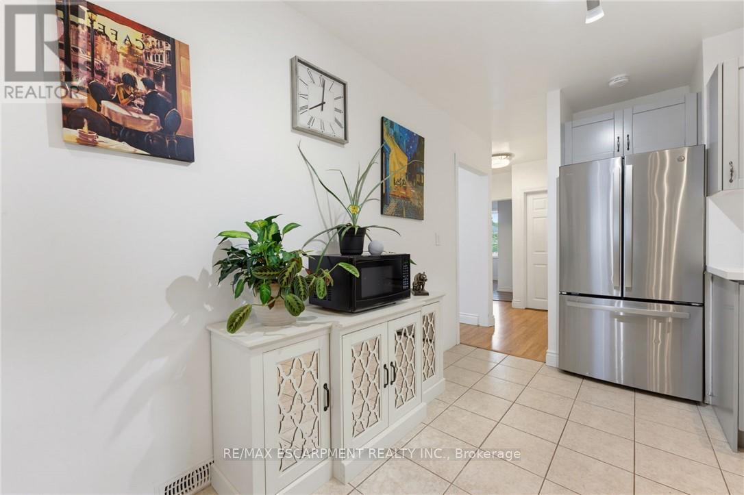 551 UPPER SHERMAN AVENUE, Hamilton (Raleigh) — photo 8