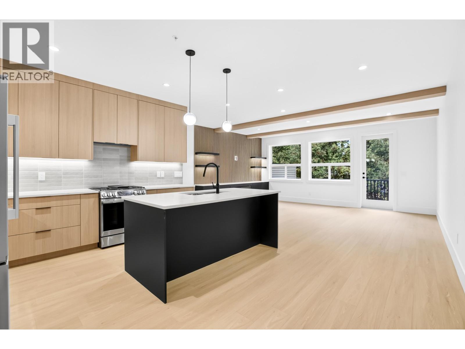 2 21747 RIVER Road, Maple Ridge