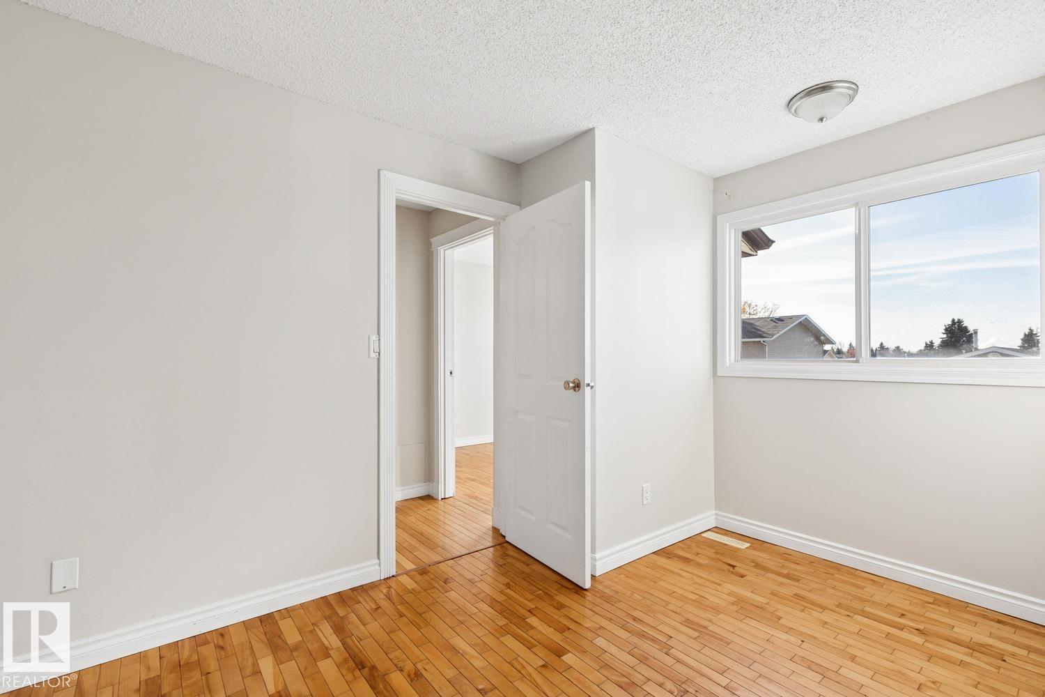 14713 25 ST NW, Edmonton — photo 25