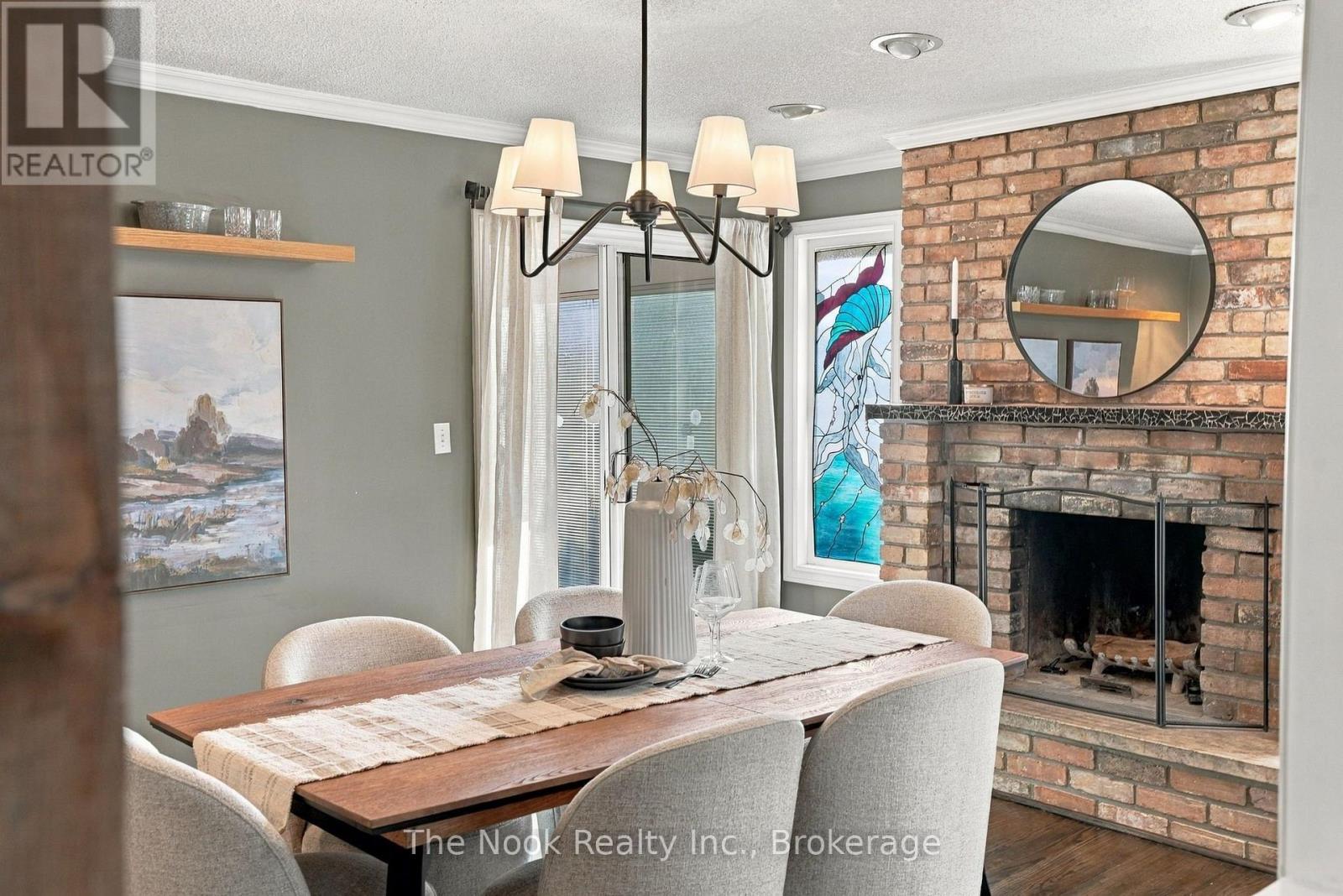 1 Inglewood Place, Whitby, ON photo 12