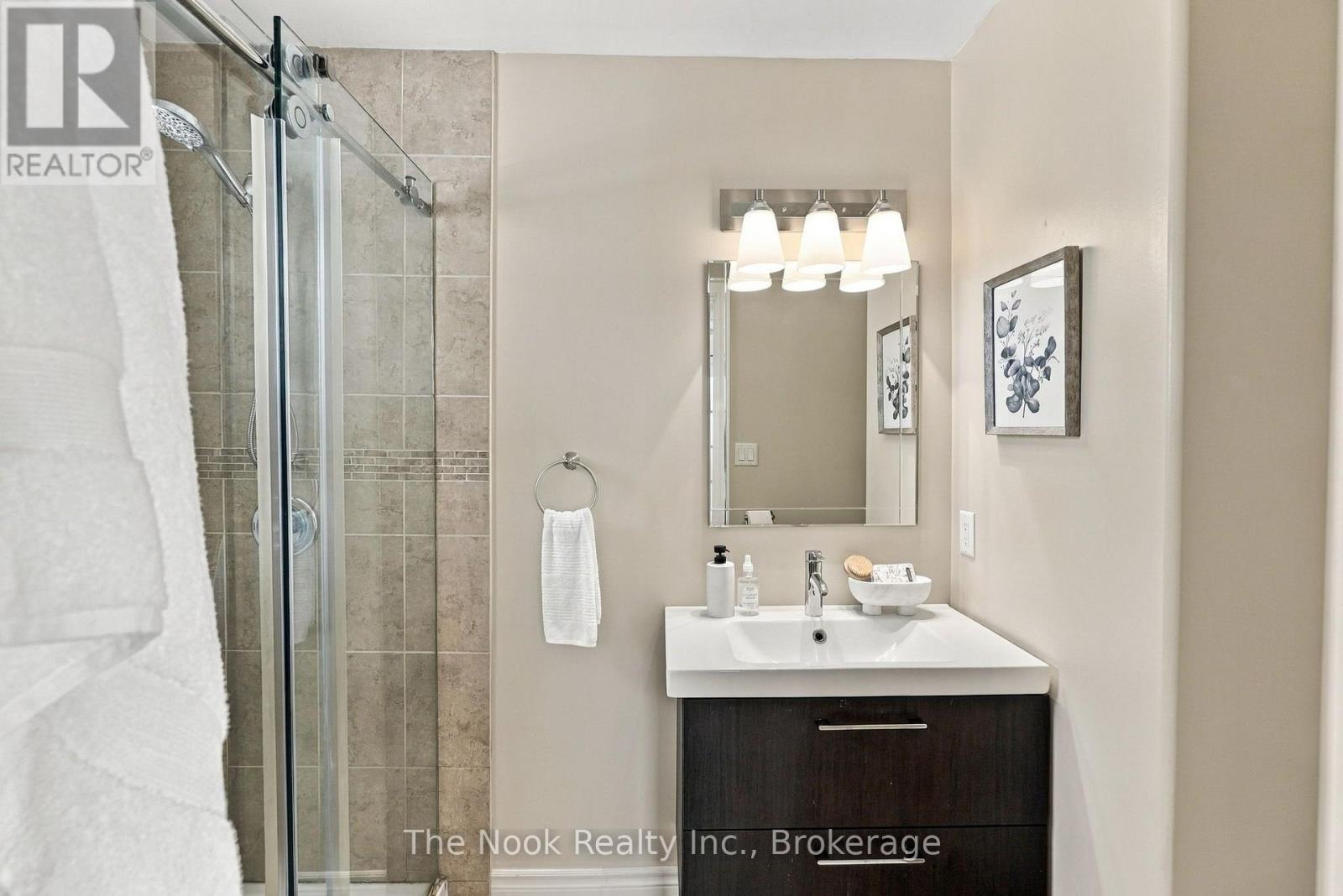 1 Inglewood Place, Whitby, ON photo 26
