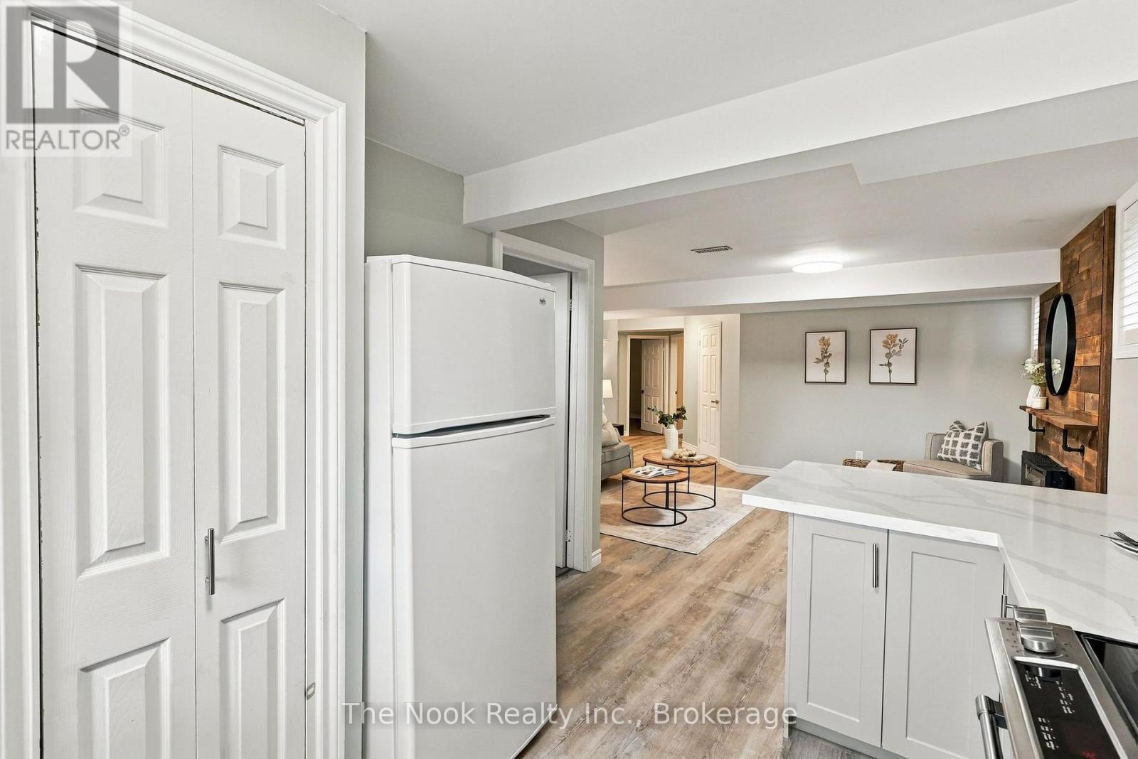 1 Inglewood Place, Whitby, ON photo 36