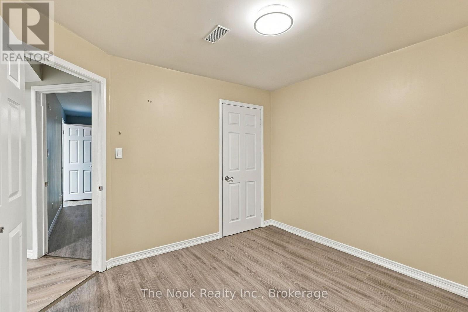 1 Inglewood Place, Whitby, ON photo 39