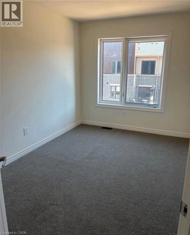 12 DRYDEN Lane, Hamilton — photo 11
