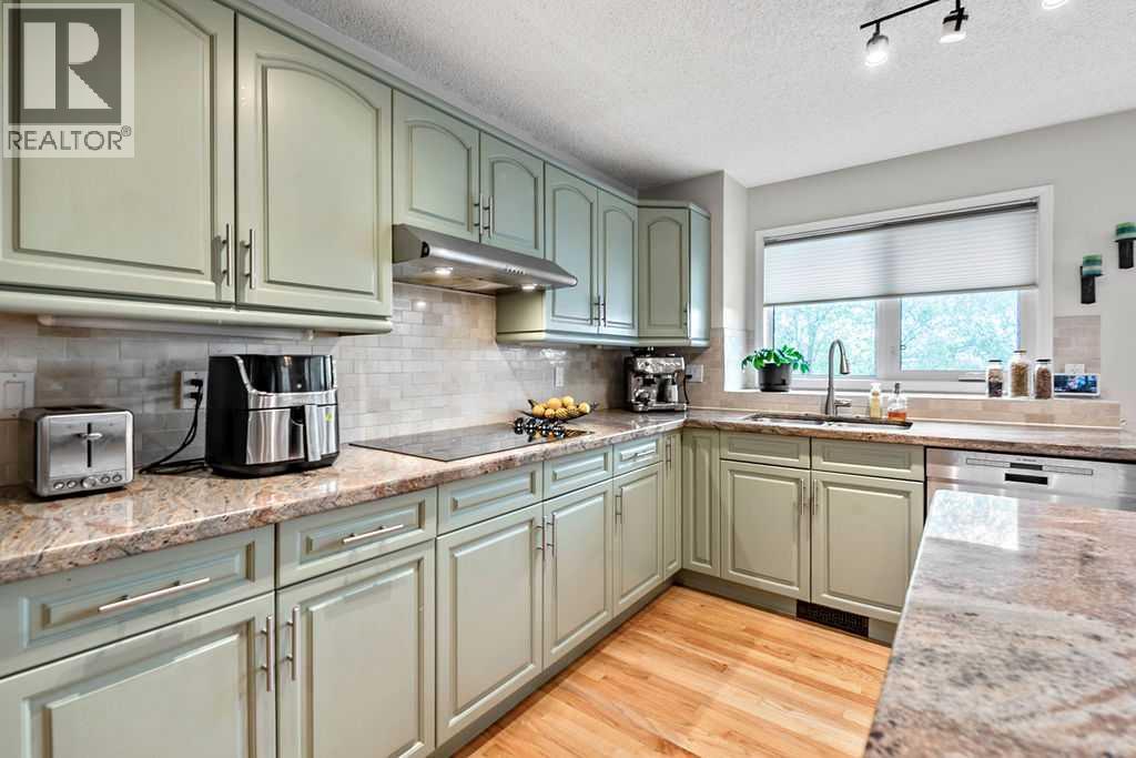 12817 Douglasview Boulevard SE, photo 10 of 41
