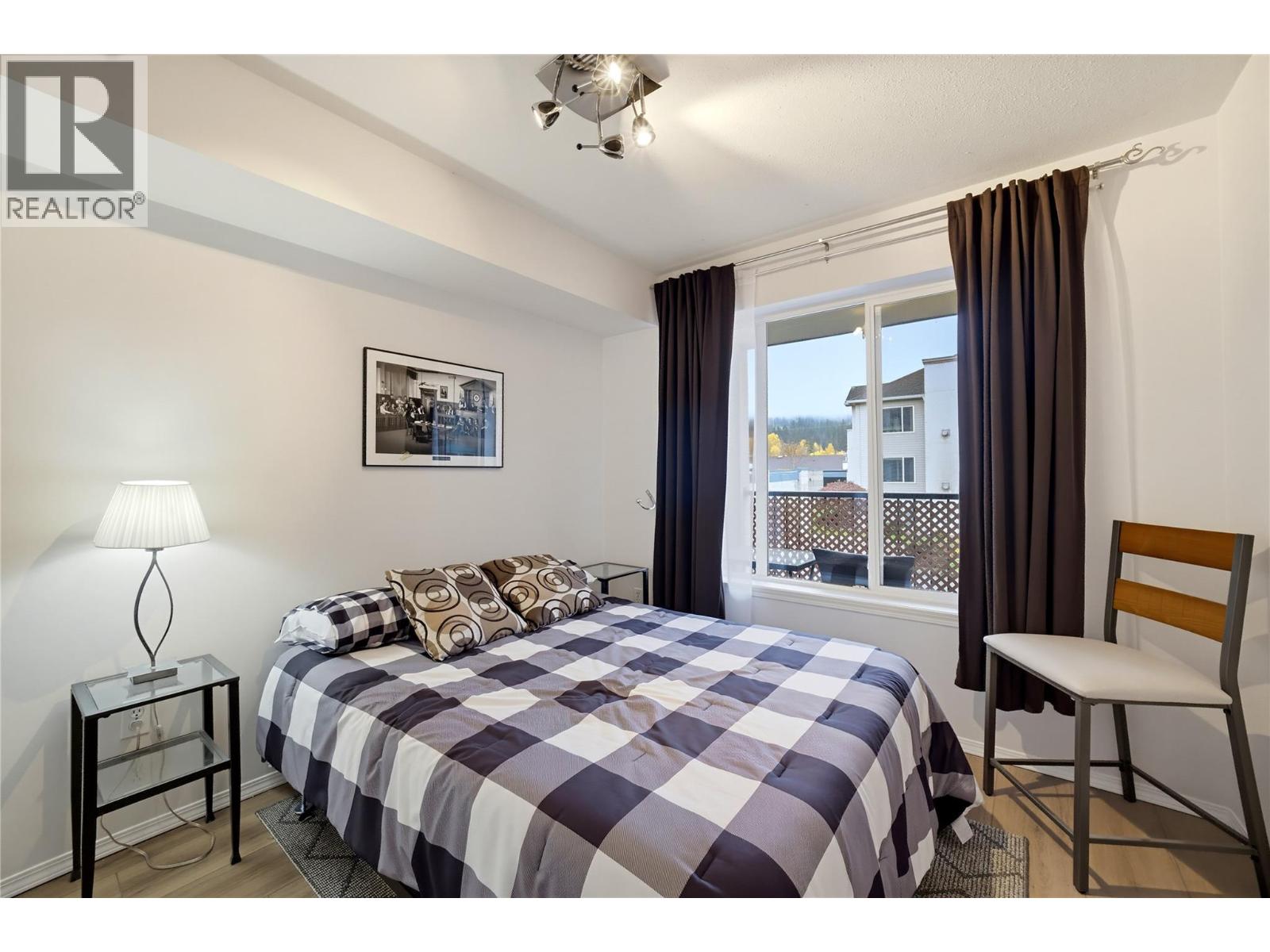 #208 640 3 Street SW - 29
