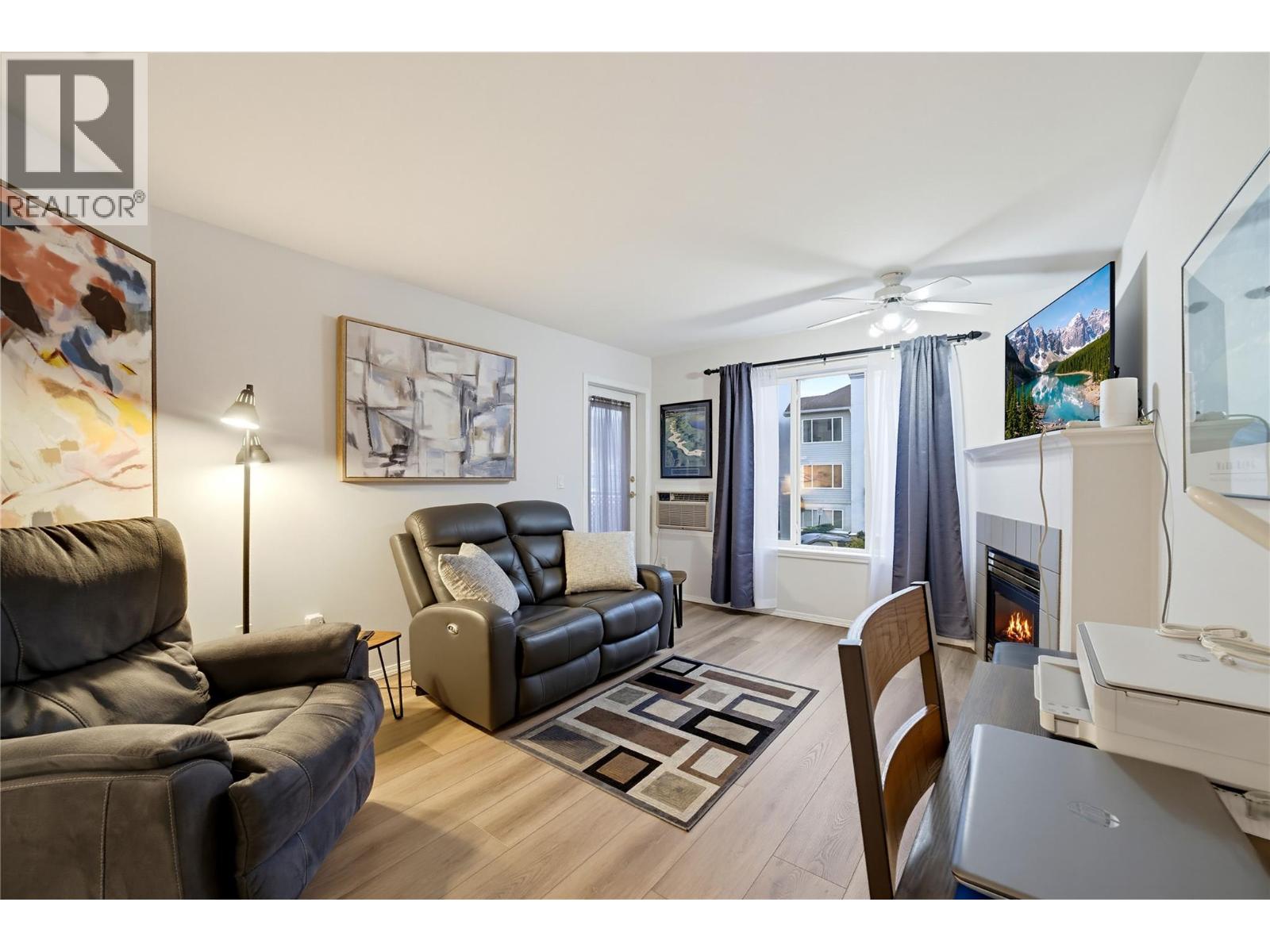 #208 640 3 Street SW - 9