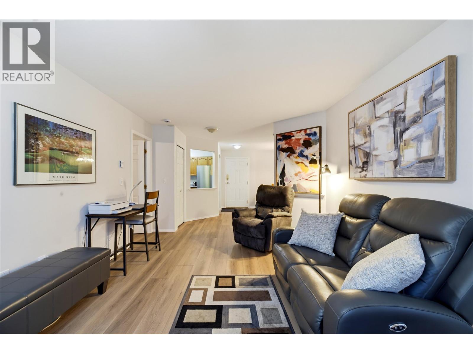 #208 640 3 Street SW - 11