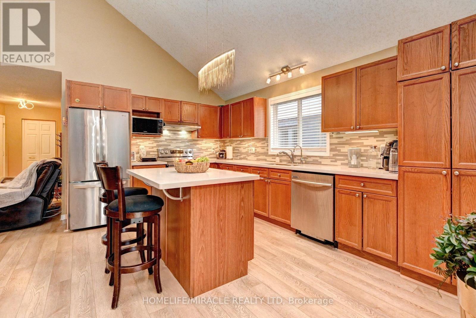 62 Fallowfield Drive, Kitchener, ON photo 11