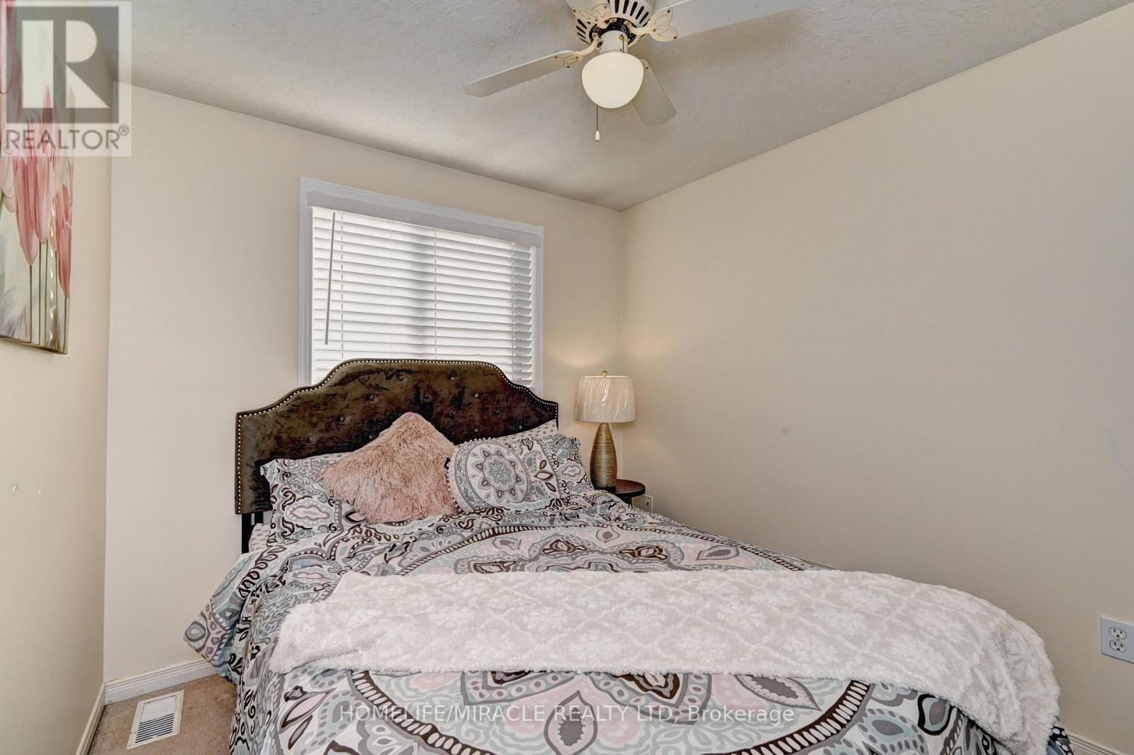62 Fallowfield Drive, Kitchener, ON photo 25