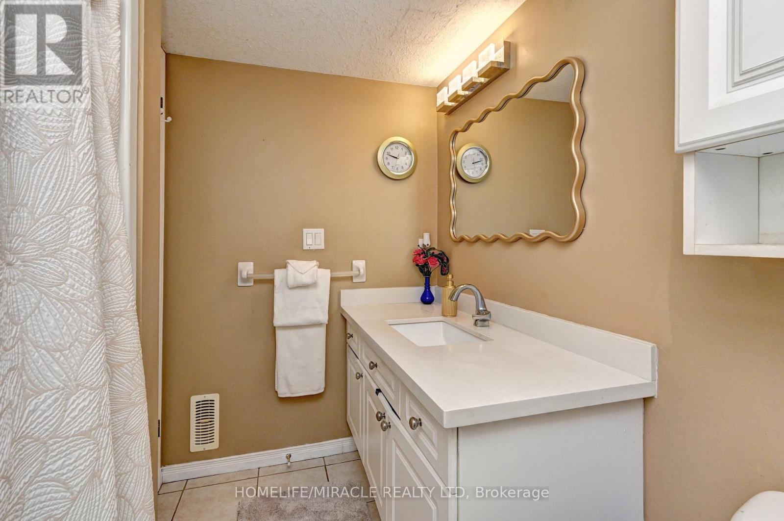 62 Fallowfield Drive, Kitchener, ON photo 37