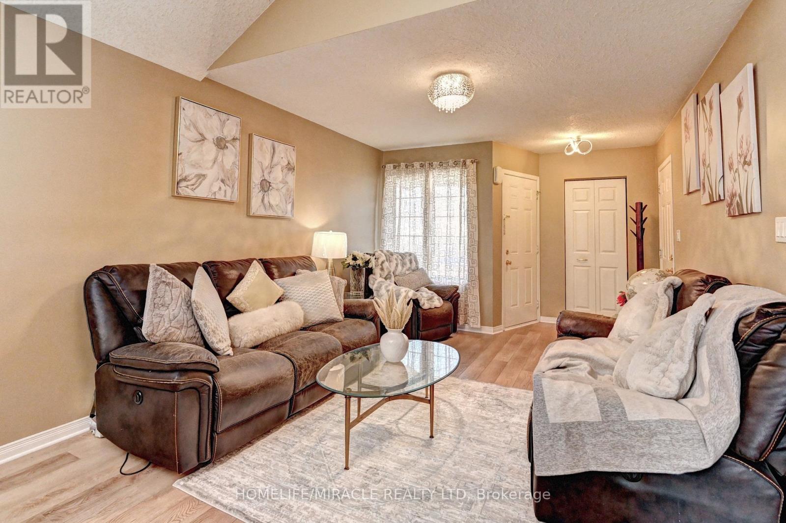 62 Fallowfield Drive, Kitchener, ON photo 5