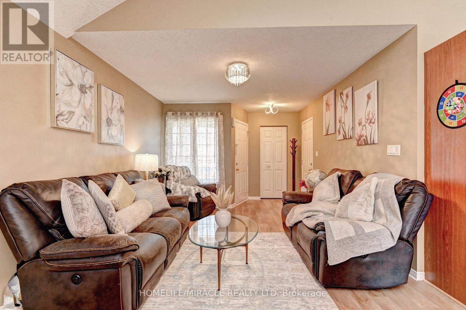 62 Fallowfield Drive, Kitchener, ON photo 6