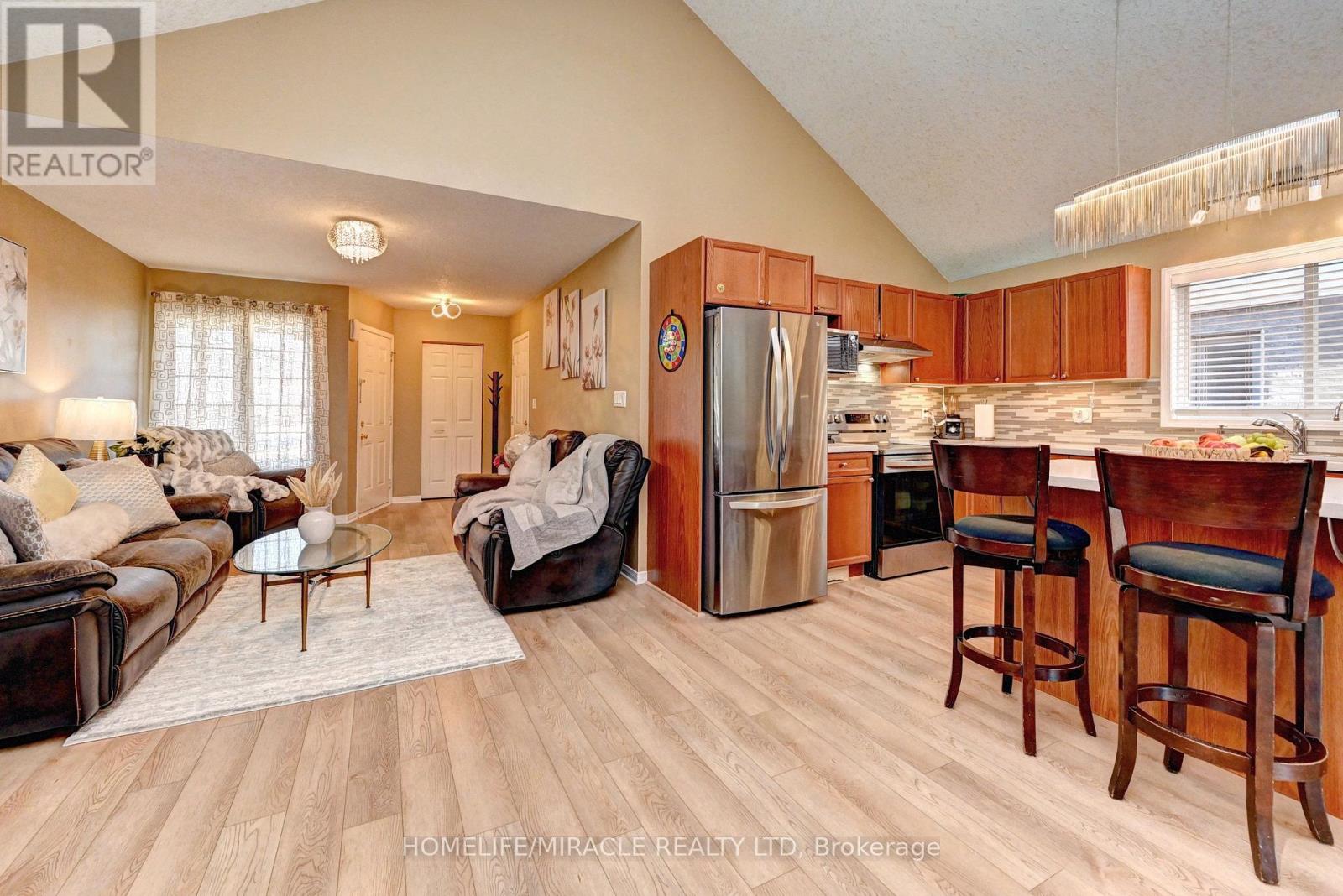 62 Fallowfield Drive, Kitchener, ON photo 8