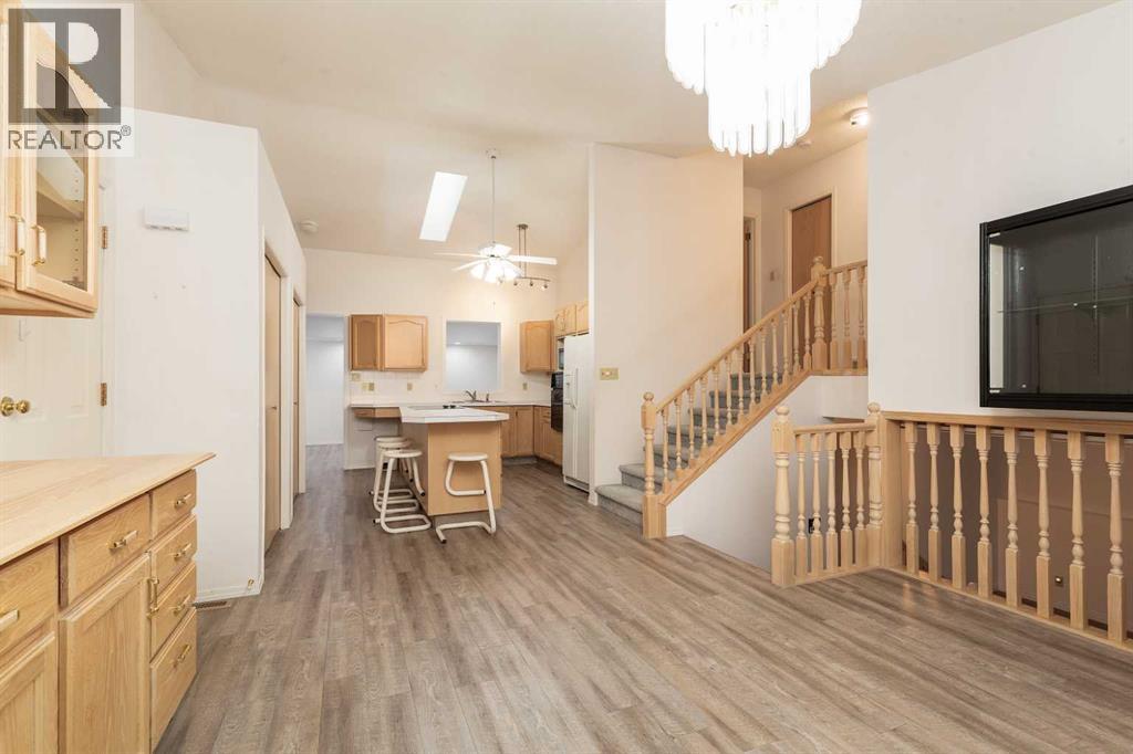 97 Stafford Road N, photo 17 of 35