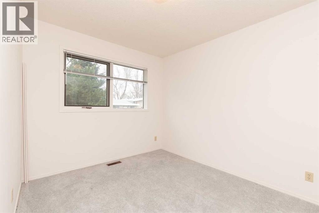 97 Stafford Road N, photo 18 of 35