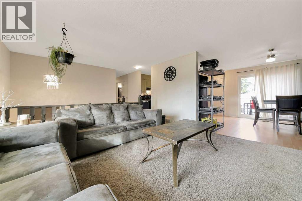 3920 50A Street, photo 9 of 45