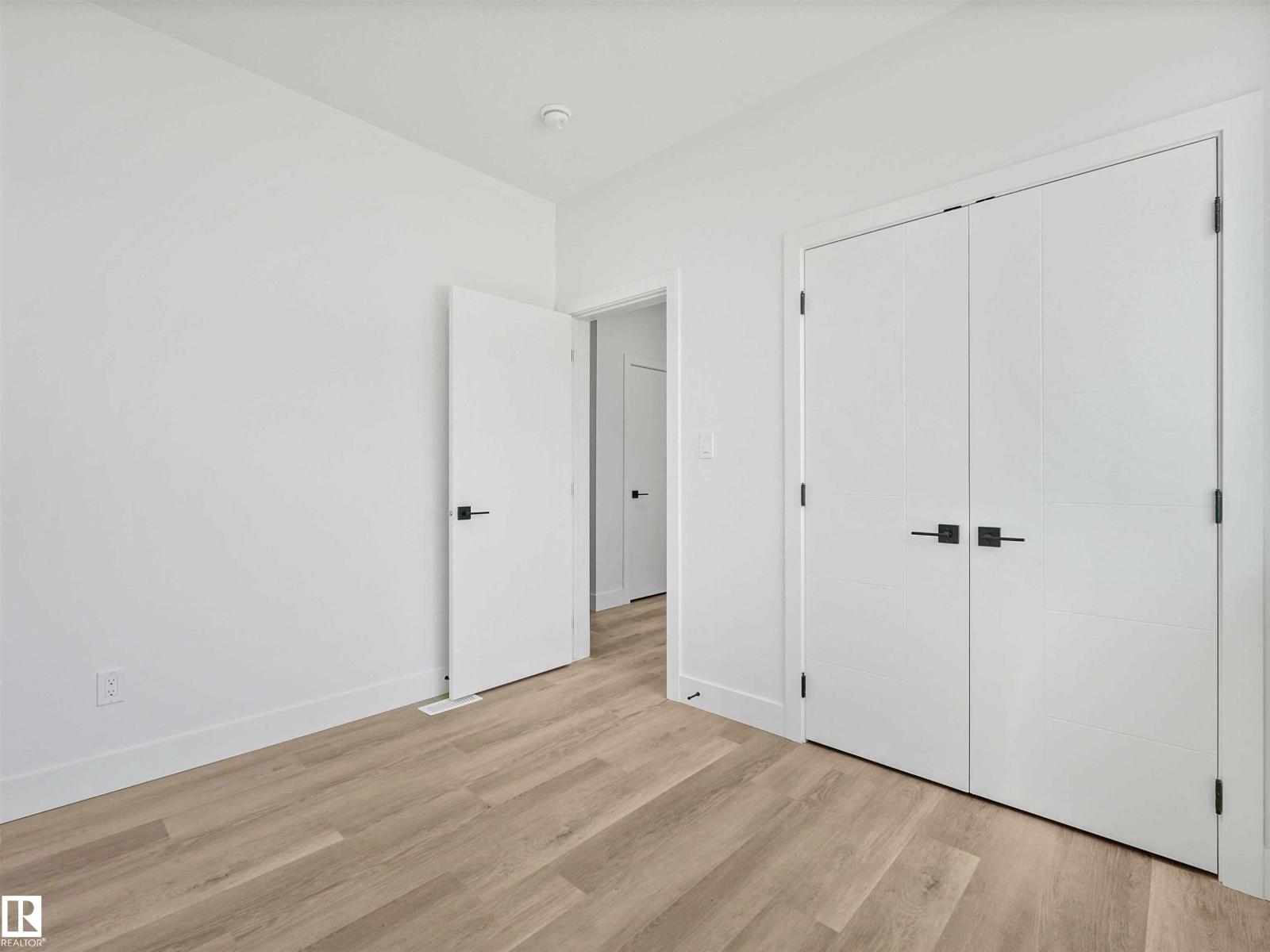 735 30 Street SW, Edmonton — photo 33