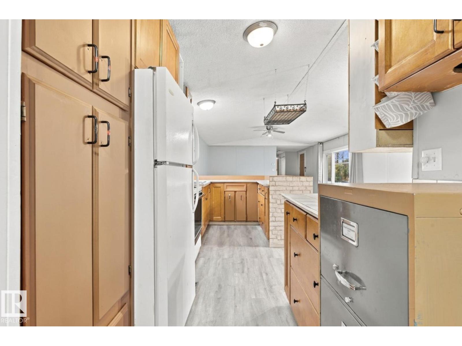 2664 Lakeview Dr NW, Edmonton — photo 19