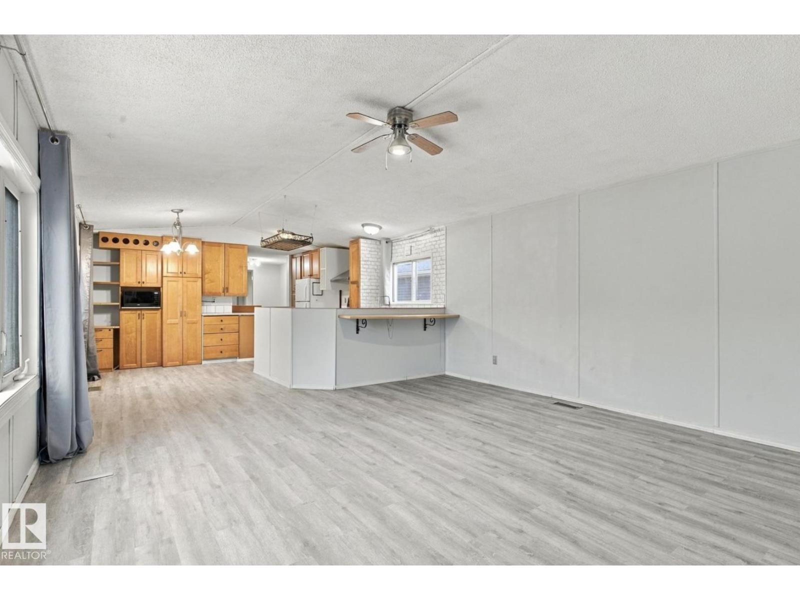 2664 Lakeview Dr NW, Edmonton — photo 5