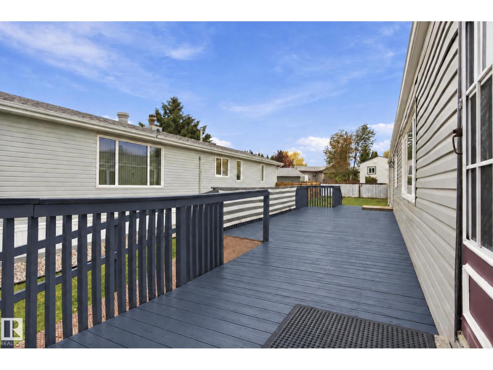 2664 Lakeview Dr NW, Edmonton — photo 3
