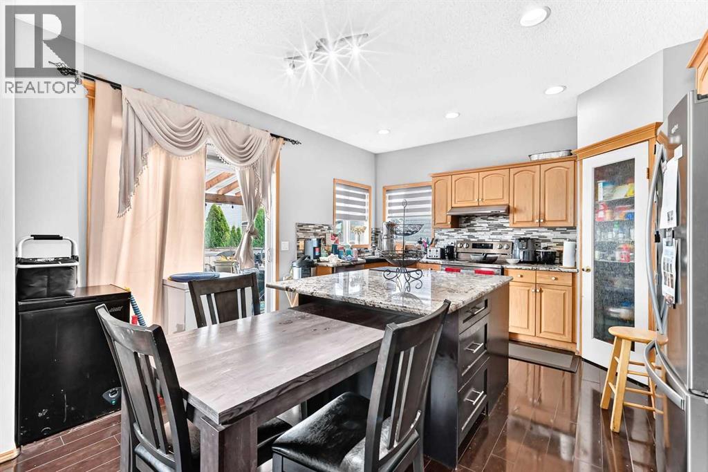 38 Coral Reef Crescent NE photo 10