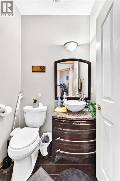 38 Coral Reef Crescent NE photo 12