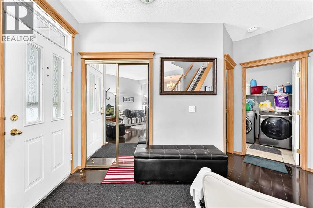 38 Coral Reef Crescent NE photo 13