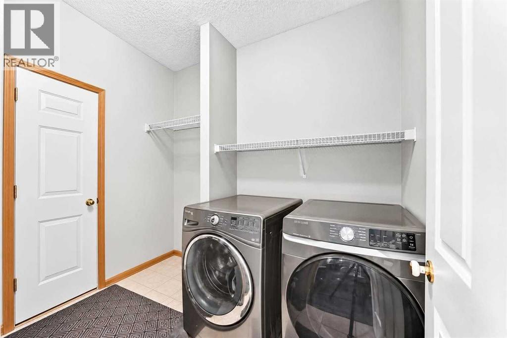 38 Coral Reef Crescent NE photo 15