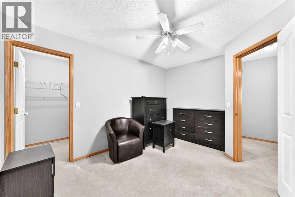38 Coral Reef Crescent NE photo 20
