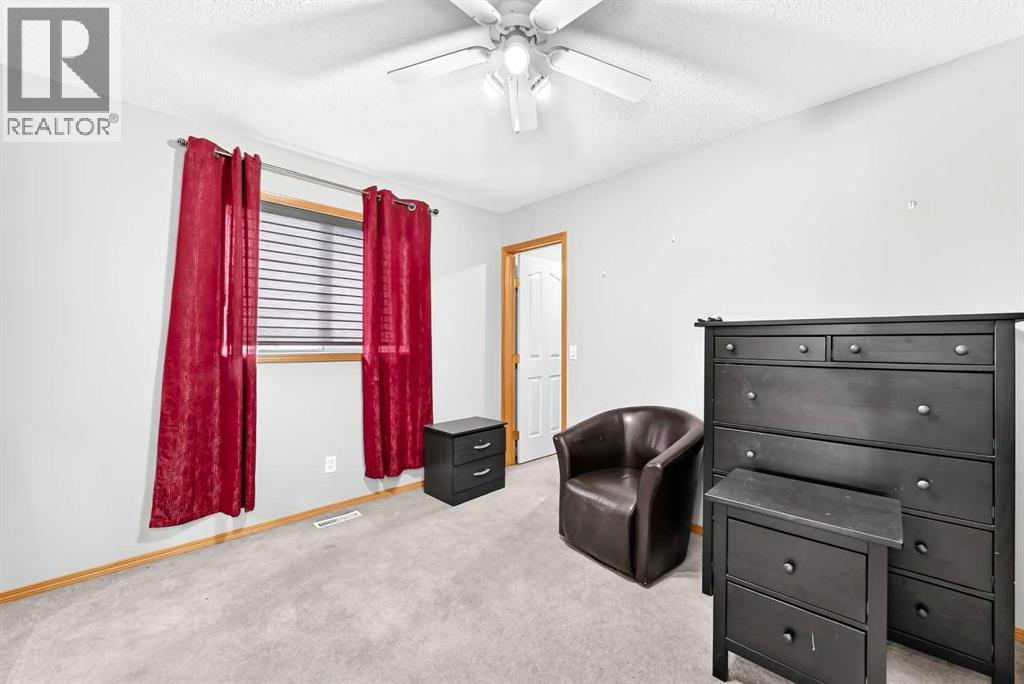 38 Coral Reef Crescent NE photo 28