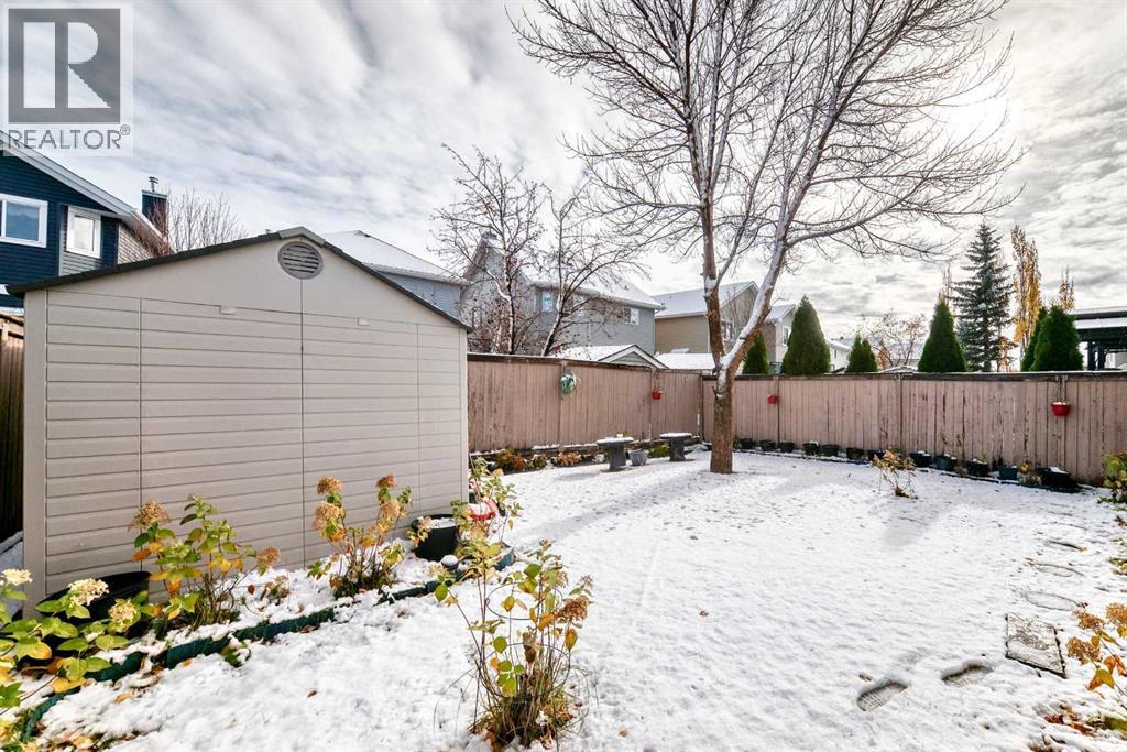 38 Coral Reef Crescent NE photo 42