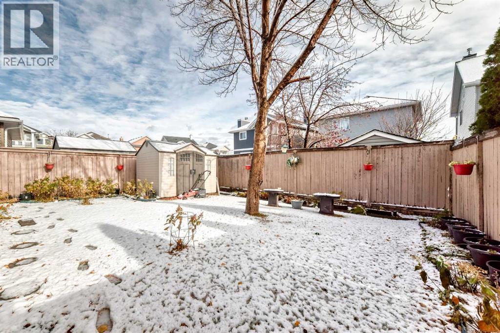 38 Coral Reef Crescent NE photo 43