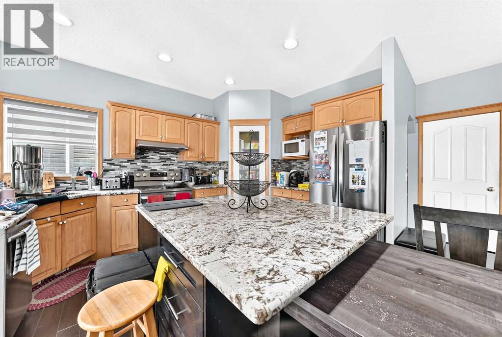 38 Coral Reef Crescent NE photo 9