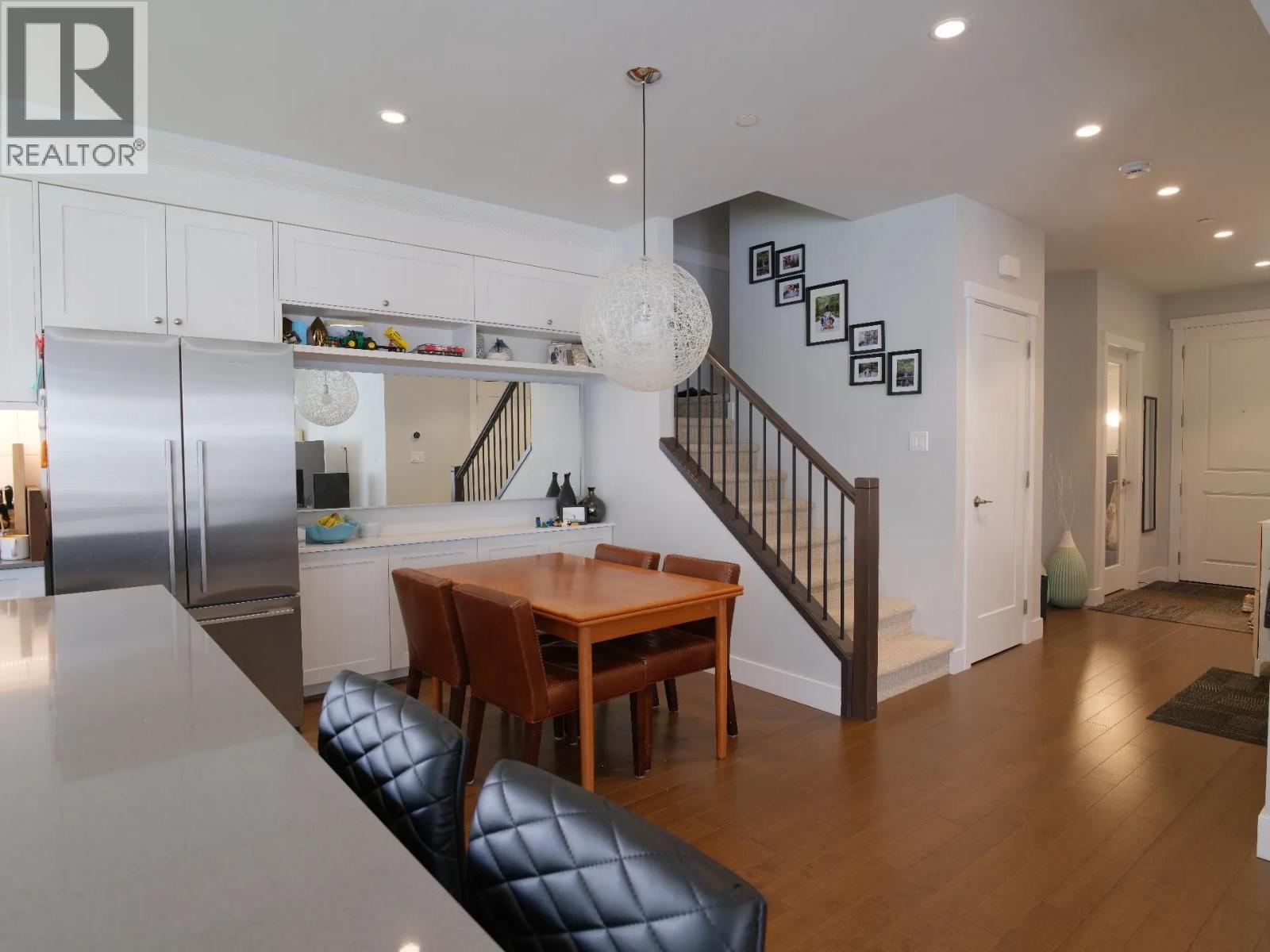 7433 ARMSTRONG Street, Richmond