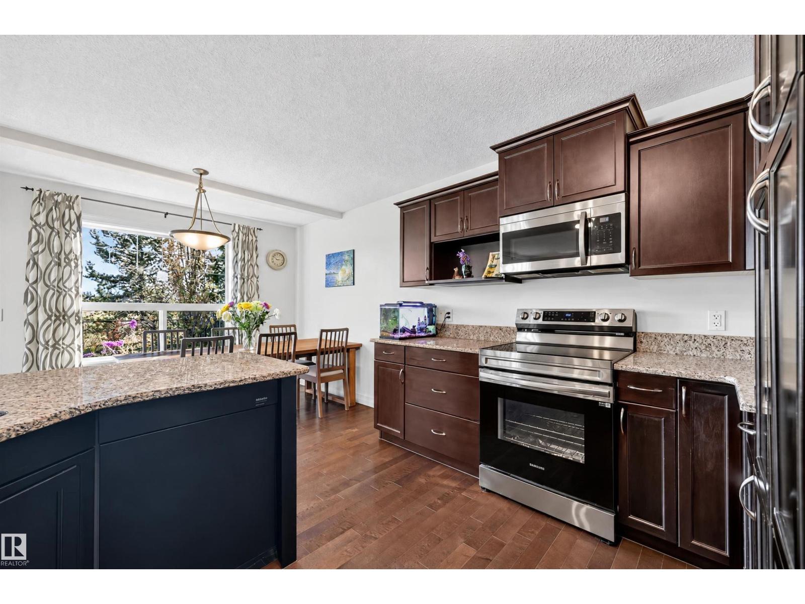 Property photograph 21 for MLS E4514523